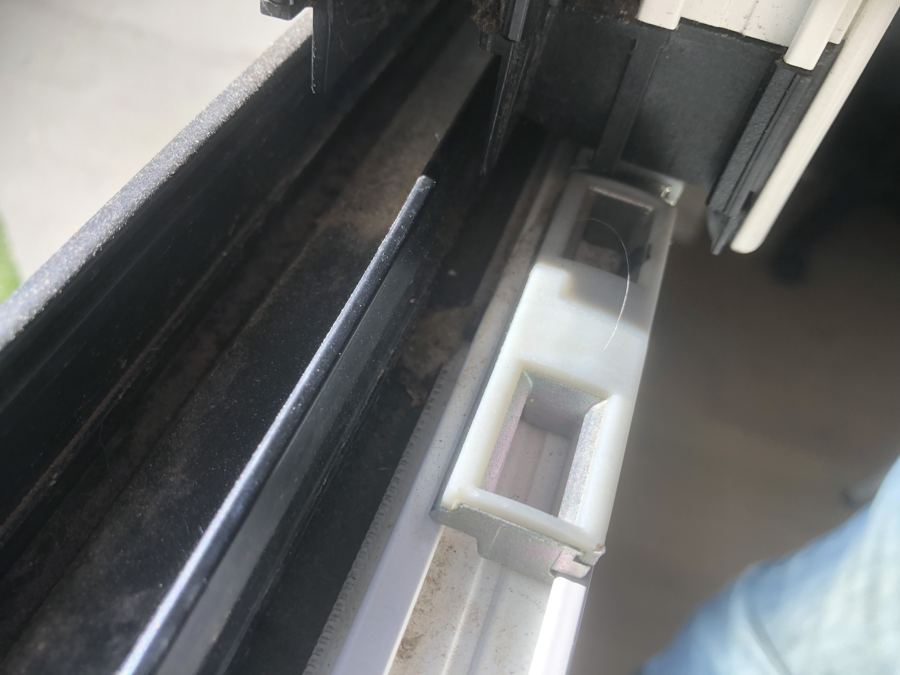 Mécanisme de l'ouvrant d'une fenêtre aluminium